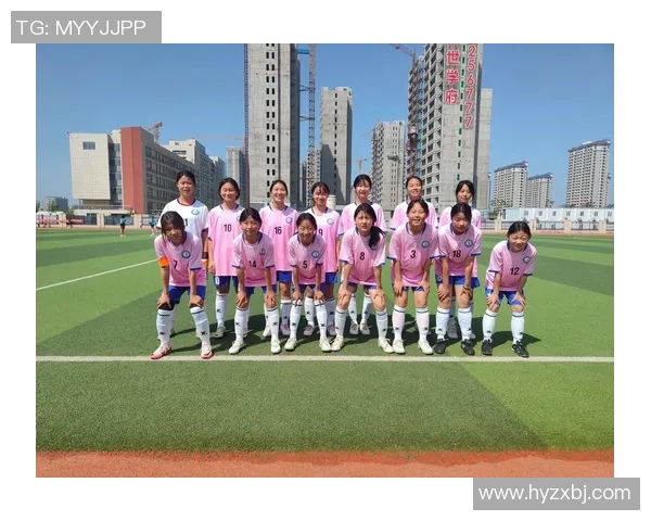 从童年追球梦到绿茵闪耀星一位足球启蒙球星的成长之路